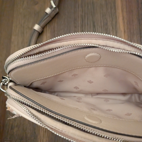 Kate Spade Beige Tweed Wristlet